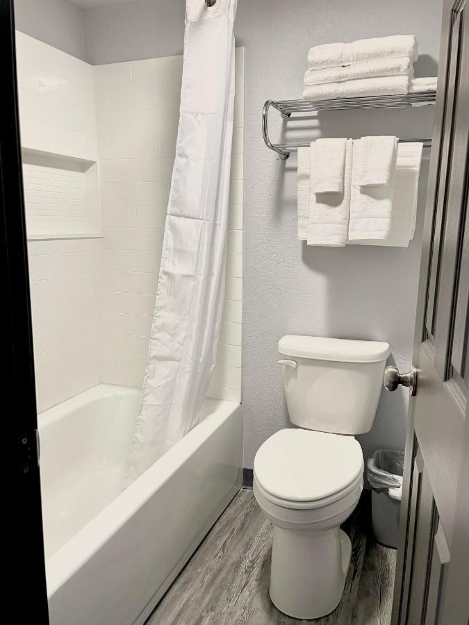 Schmidt'S Creek Hotel 오사지비치 외부 사진